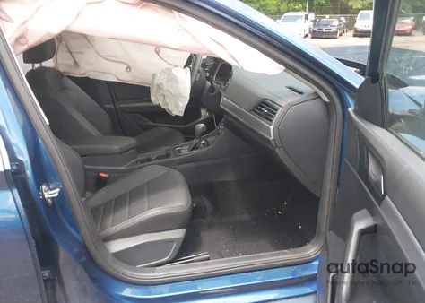 2021 Volkswagen Jetta 1.4T R-Line/1.4T S/1.4T Se z USA, uszkodzony, nr VIN 3VWC57BU6MM033172